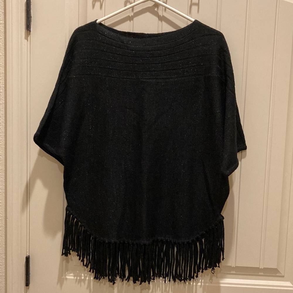 GNW Women’s Size M Black Oversized Black Sweater Sparkles Short Sleeves Fringe